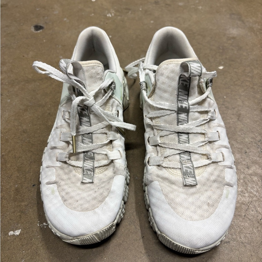 Nike Cream Sneakers